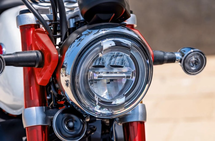 Round Chrome LED Headlight Round Chrome LED Headlight